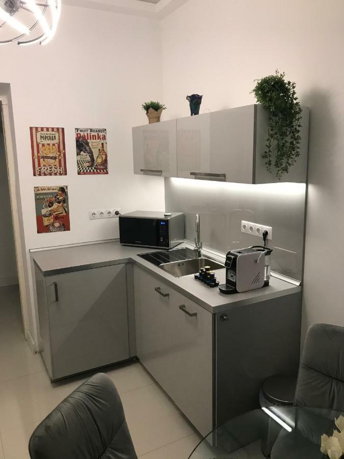City Corso Apartman Budapest Eksteriør billede