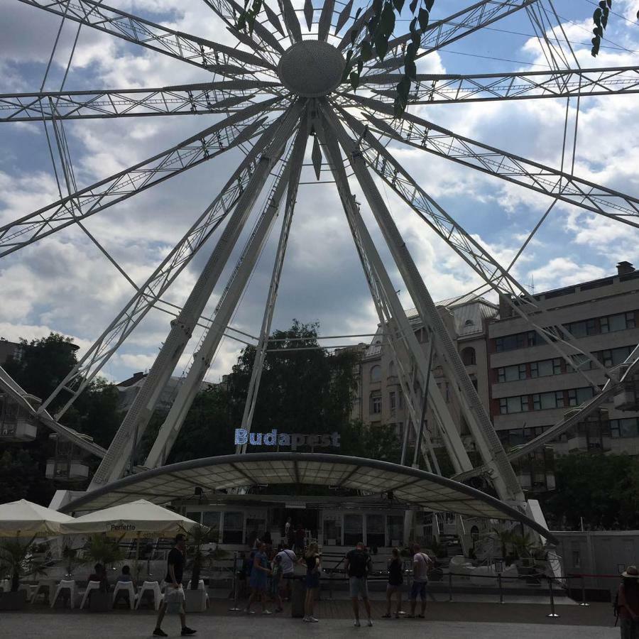 City Corso Apartman Budapest Eksteriør billede