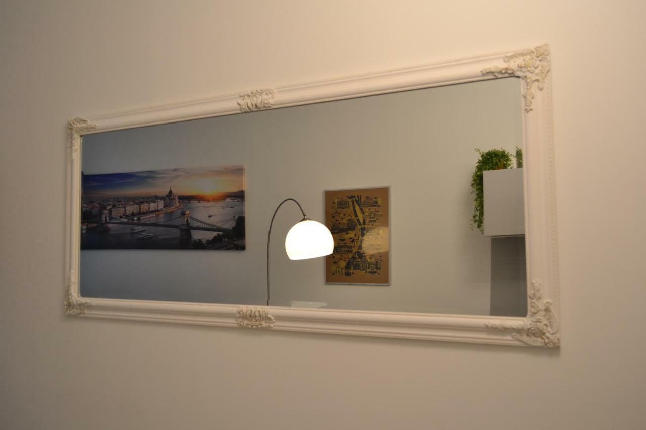 City Corso Apartman Budapest Eksteriør billede